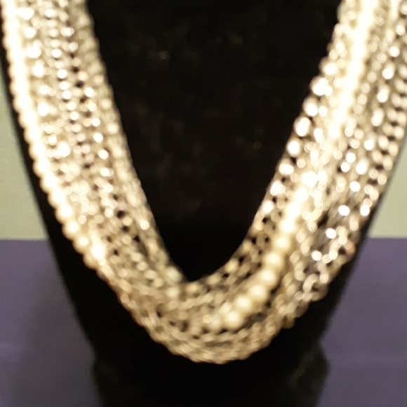 Necklace and earrings set - Picture 2 of 4